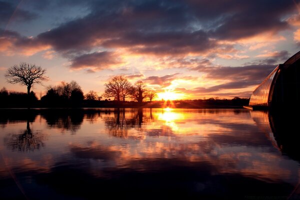 Incredible sunrise in the lake display