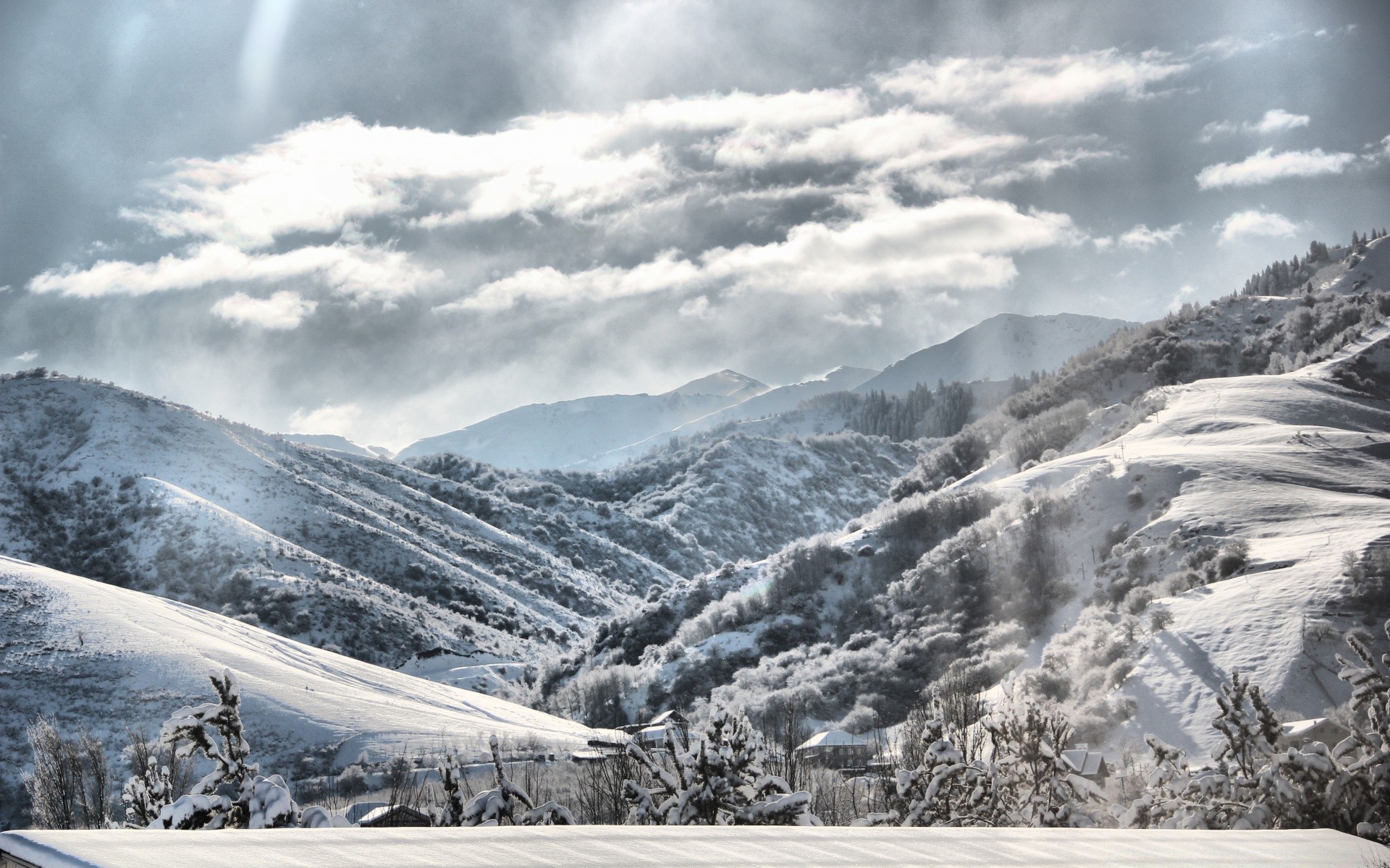 inverno neve montanhas gelo frio paisagem natureza viajar cênica pico de montanha geleira céu congelado colina alta geada madeira