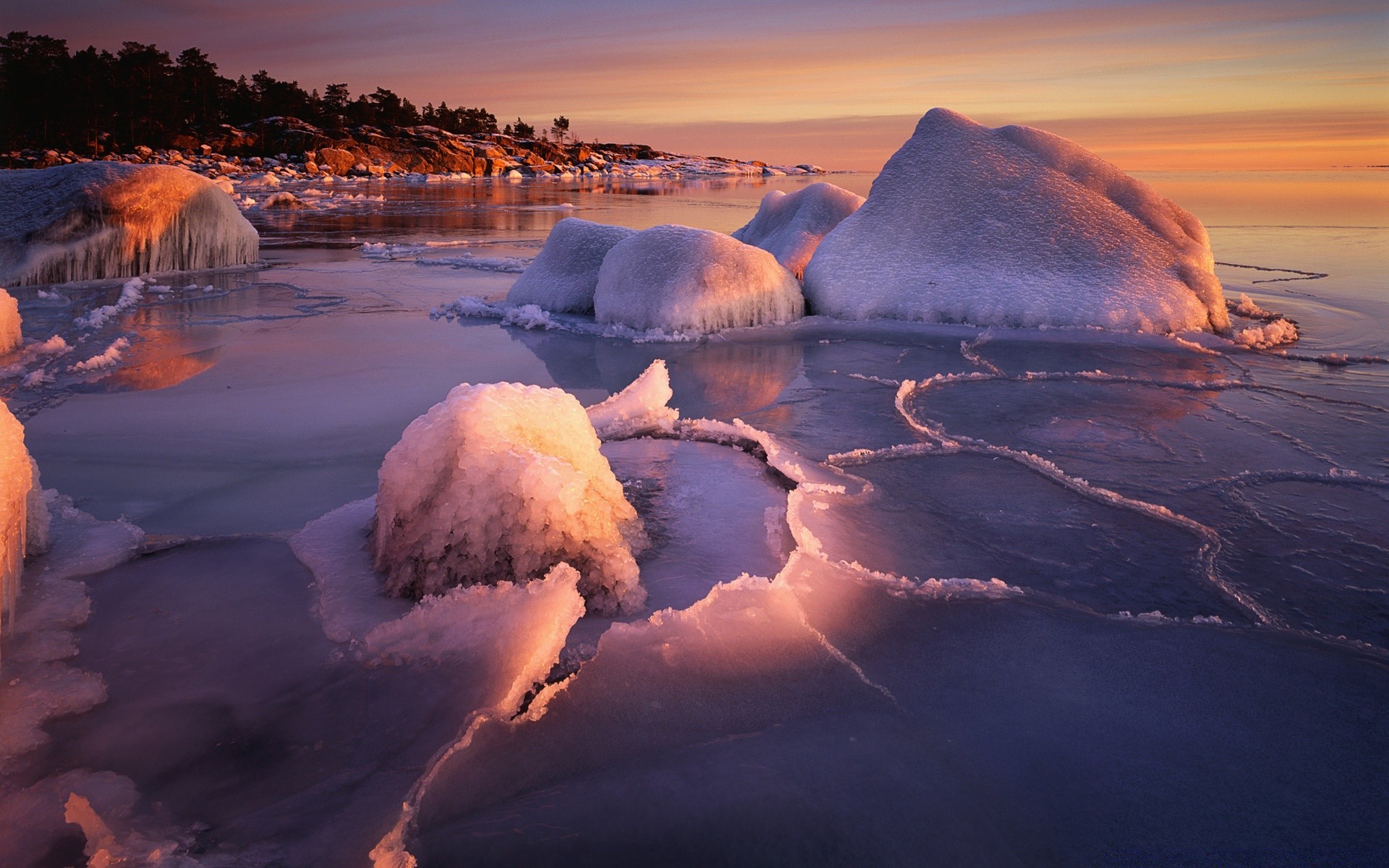 hiver coucher de soleil eau aube soir plage paysage crépuscule océan mer mer réflexion voyage tempête ciel neige paysage en plein air