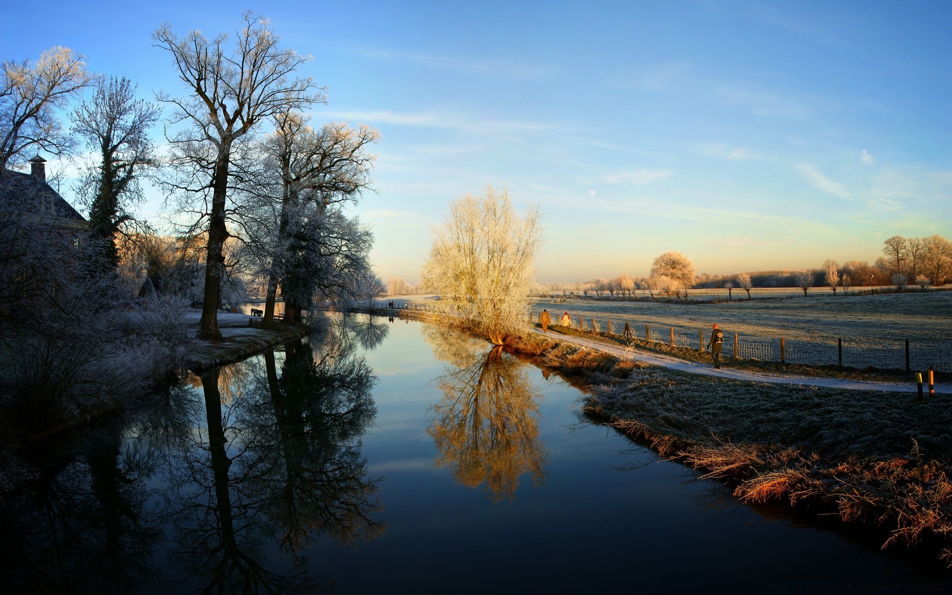 зима води пейзаж відображення дерево озеро світанок природа річка деревини осінь небо на відкритому повітрі захід парк світло ввечері плесід