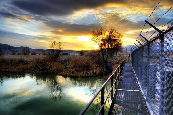 The incredible beauty of the evening waters