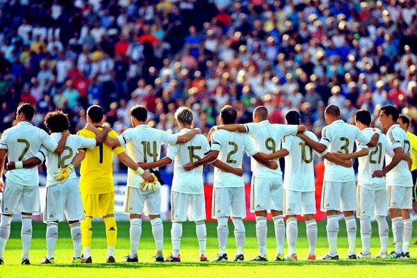 Equipo de fútbol antes del partido