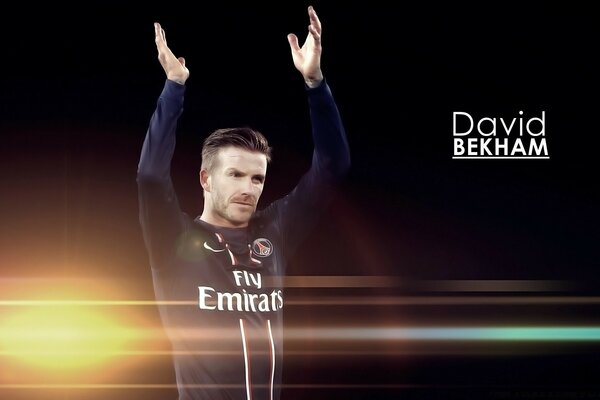 Hottie David Beckham winkt Fans