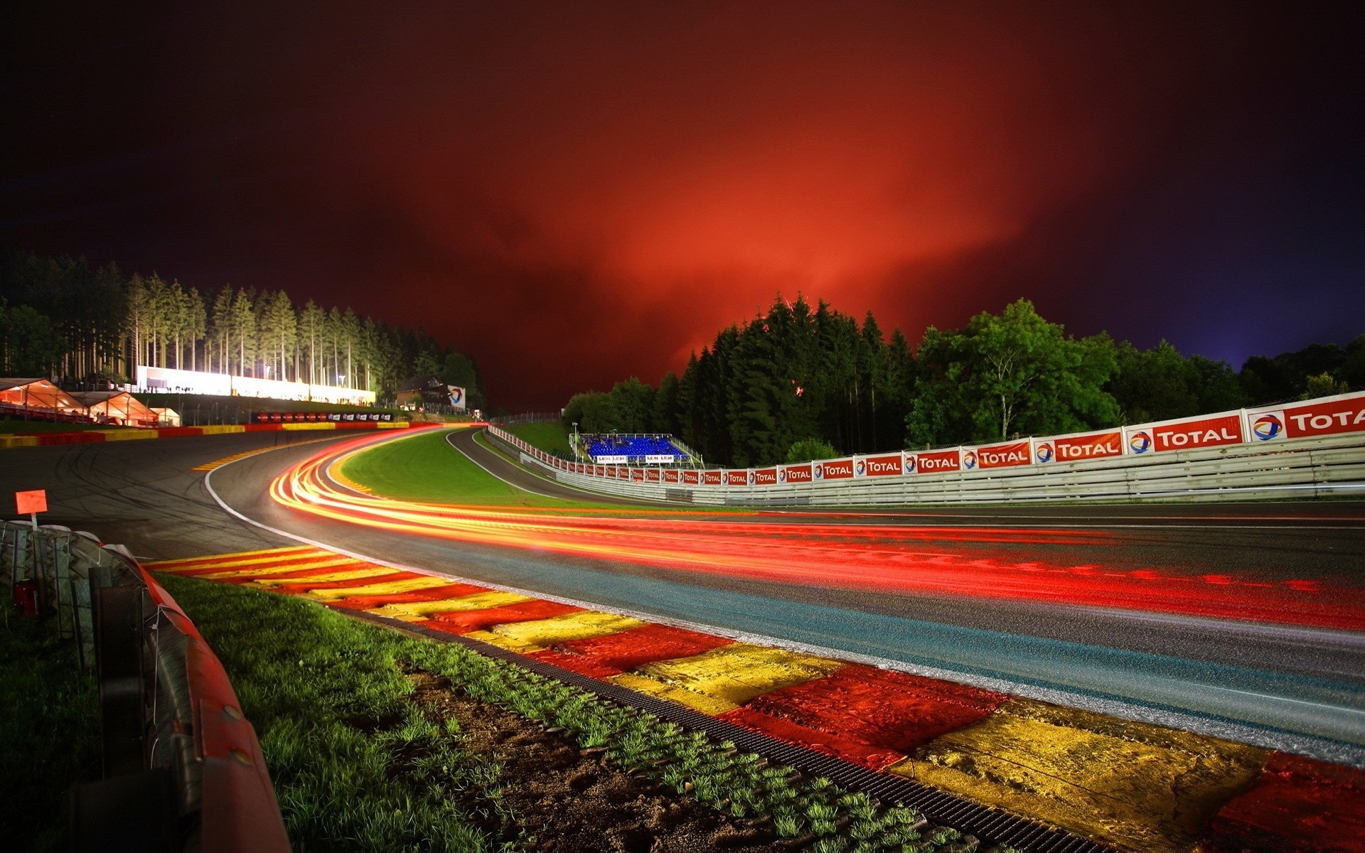 formula 1 strada sistema di trasporto auto traffico autostrada veloce asfalto sfocatura viaggi strada crepuscolo accordi fretta lungo sera auto manuale guidare