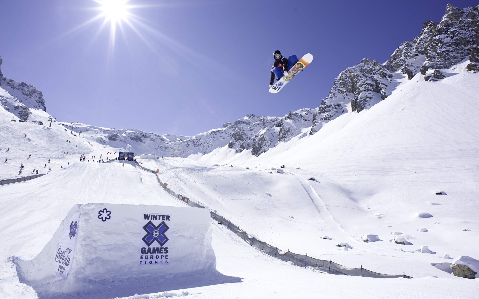 sport śnieg góry zima zimno ośrodek narciarz szczyt górski lód stok narciarski snowboard przygoda sport ośrodek narciarski proszek trasy lodowiec wzgórze alpejskie stok śnieg