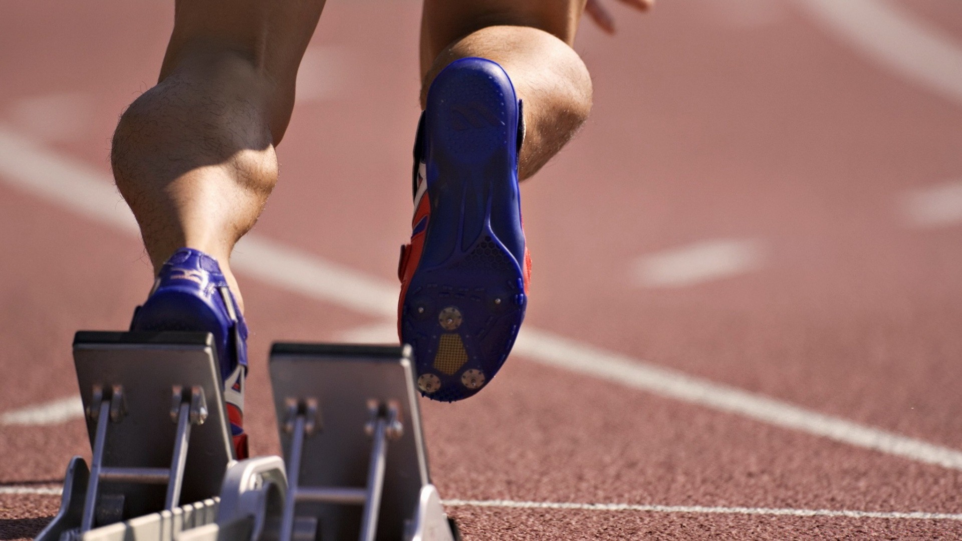 spor atlet yarışma spor malzemeleri jimnastik yetişkin güç egzersiz kadın stadyum atletizm adam tanım