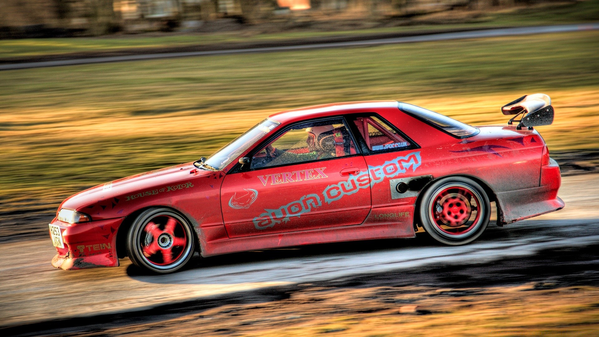 esporte carro corrida carro apresse-se rápido unidade pista competição ação sistema de transporte rodas campeonato motorista piloto