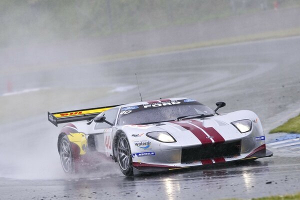 Campeonato de corridas de carros esportivos