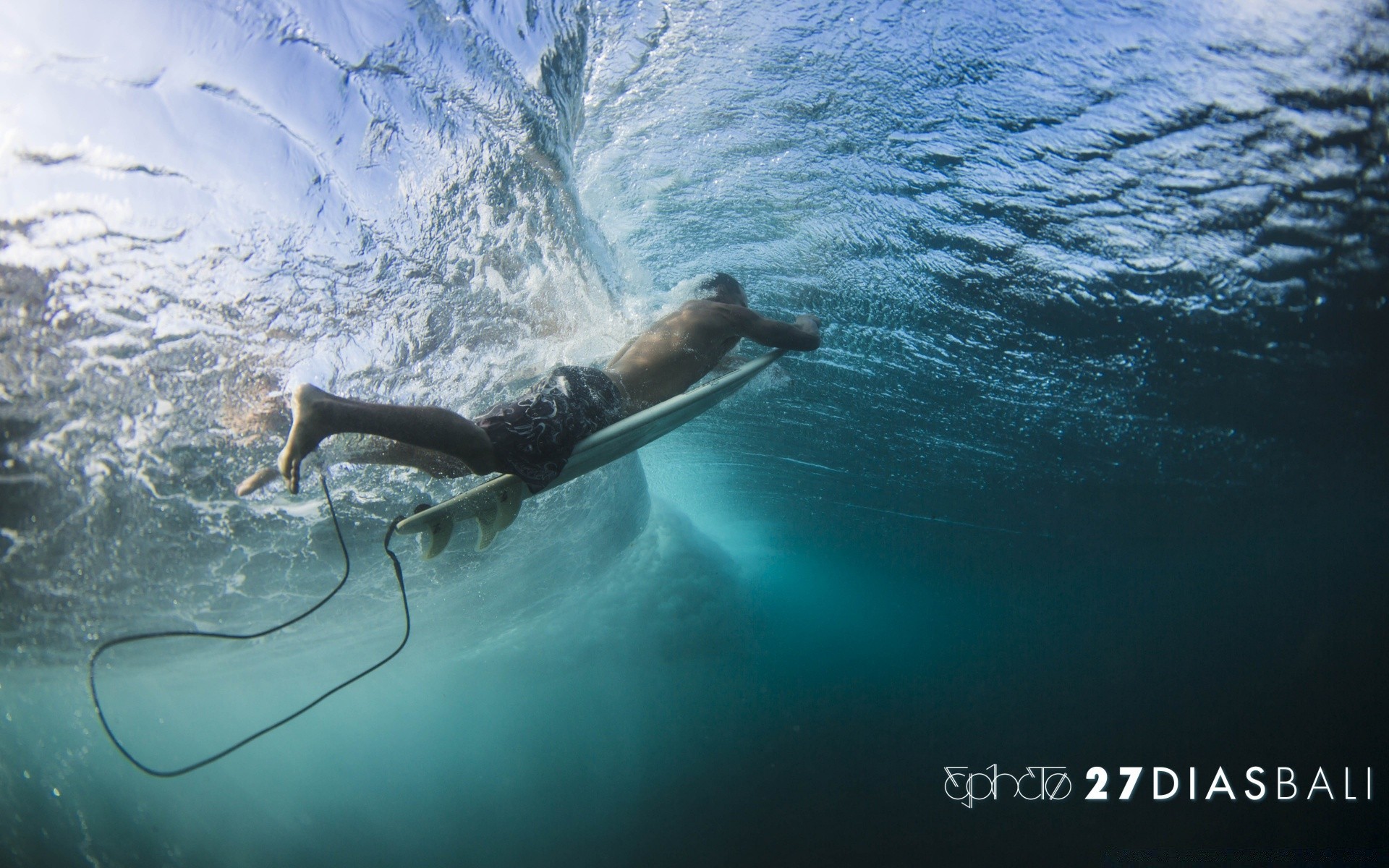 surf agua natación submarino océano mar al aire libre naturaleza viajes mojado