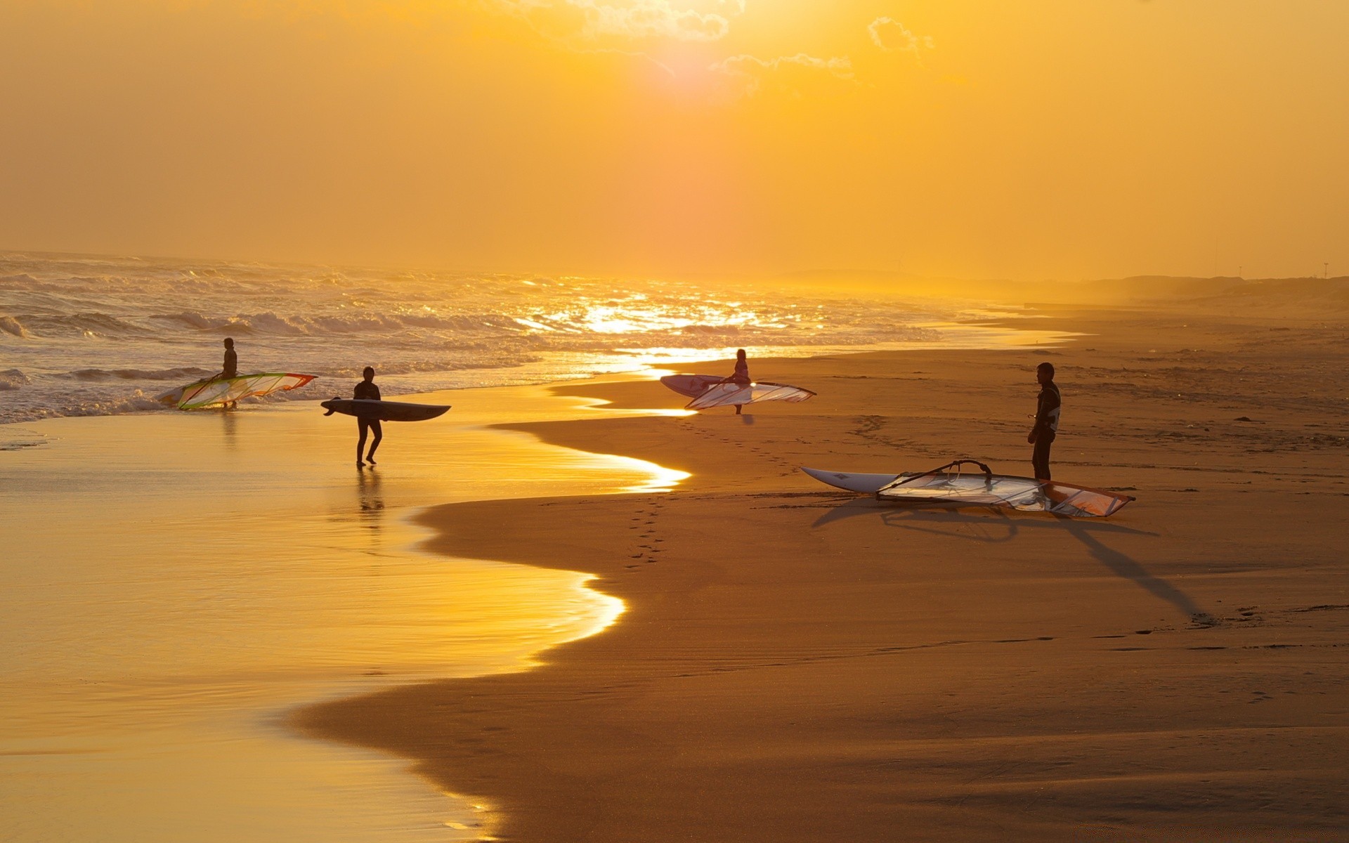 surf eau coucher de soleil plage aube océan soir mer mer crépuscule sable pêcheur surf silhouette rétro-éclairé soleil voyage paysage réflexion loisirs