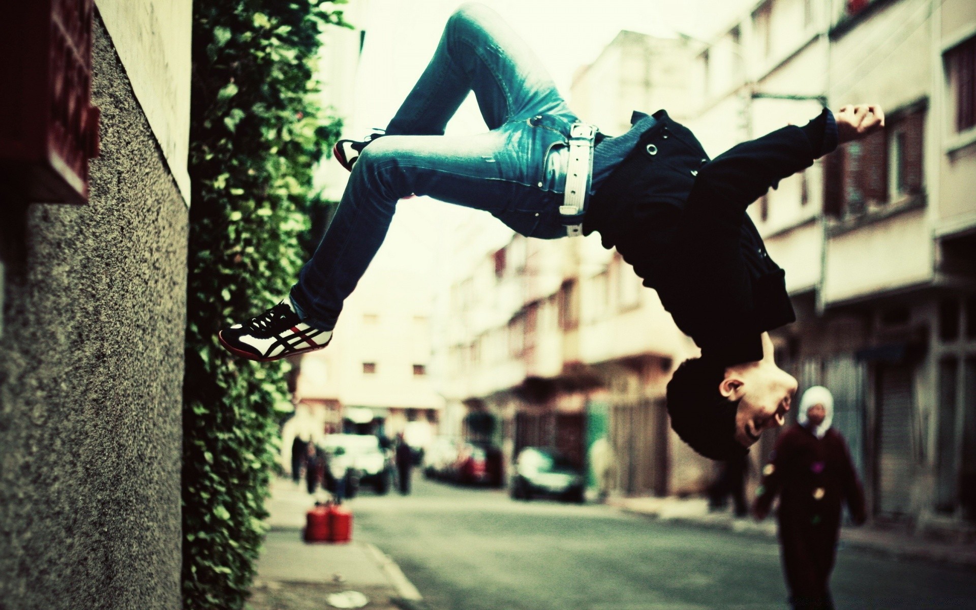 parkour rue unique adulte urbain homme ville à l extérieur femme action