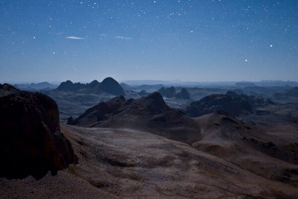 Paisaje en las montañas de África para los viajeros