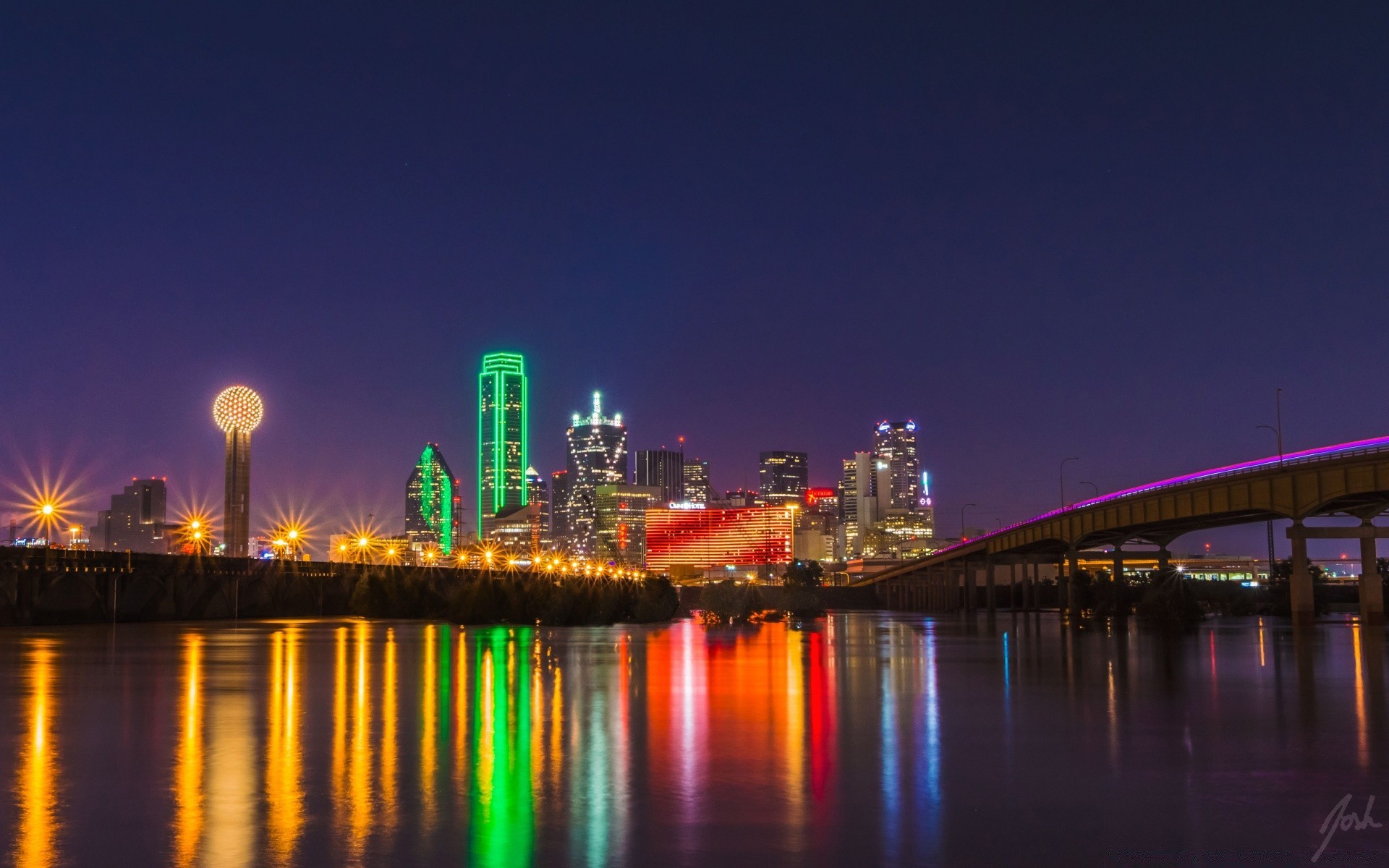 america bridge water river city architecture sunset dusk evening travel sky reflection cityscape building skyline urban downtown light waterfront pier