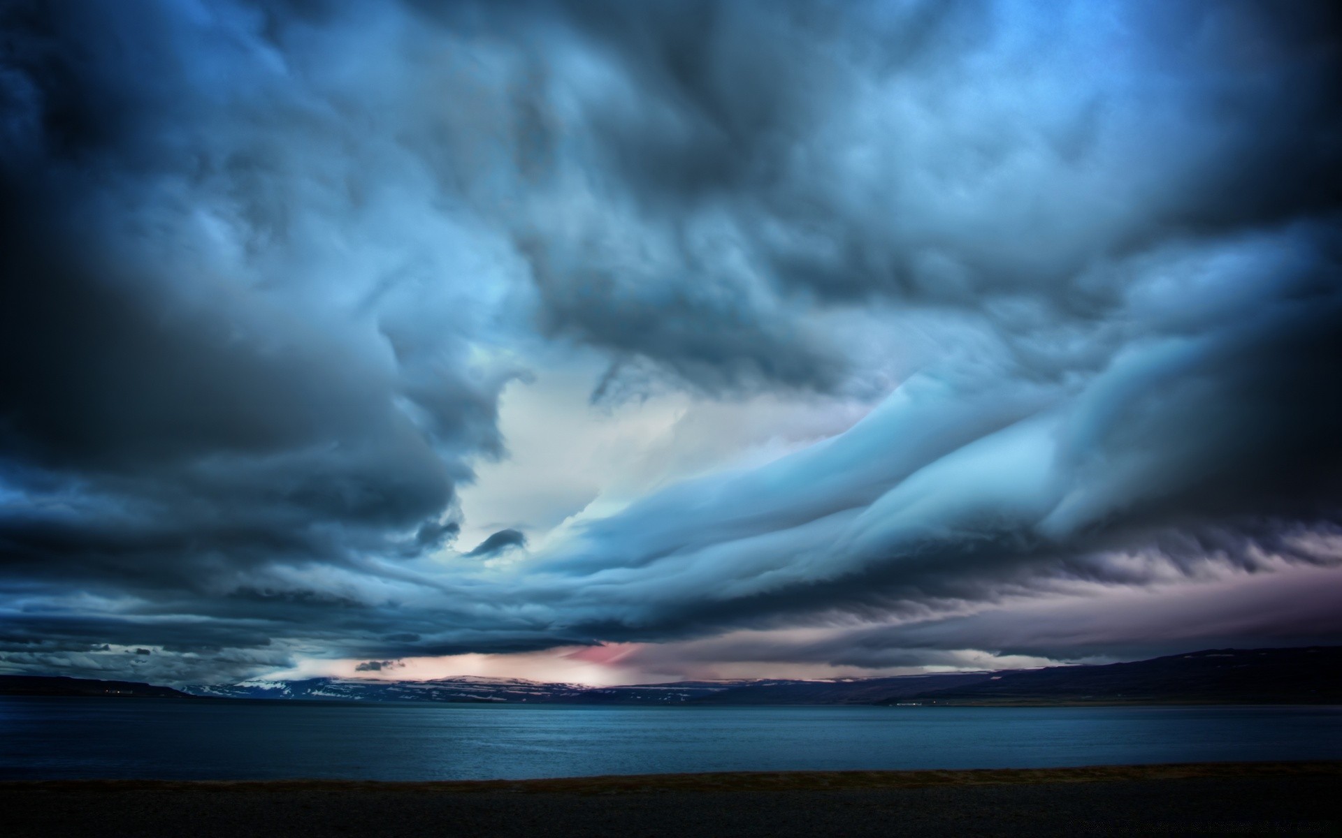 scenario tempesta natura acqua cielo pioggia meteo paesaggio all aperto tramonto drammatico mare luce del giorno meteorologia scuro oceano