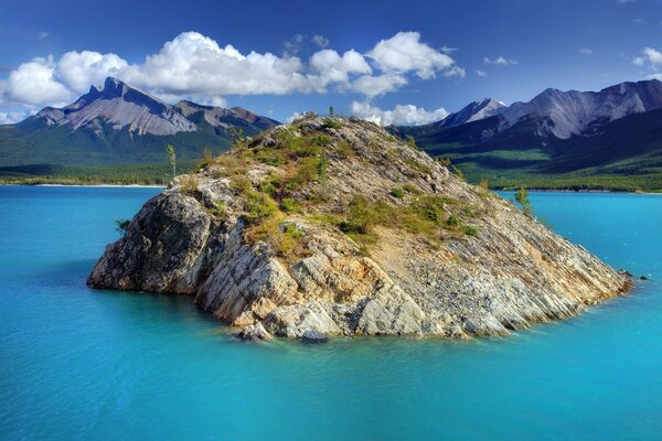 Berge im Wasser. Amerika für Reisen