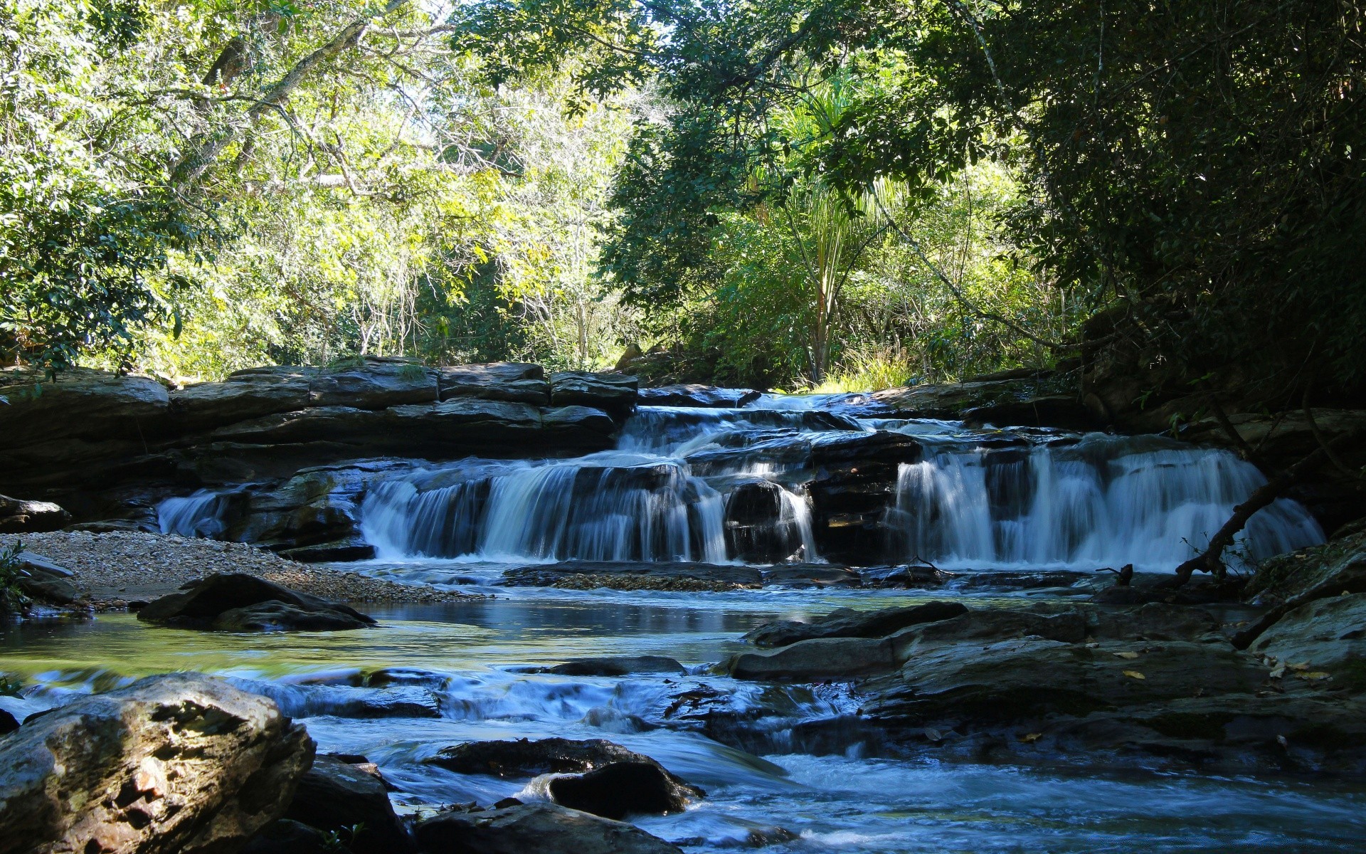 américa água cachoeira rio córrego natureza madeira tráfego cascata córrego rocha grito paisagem molhado ao ar livre folha viajar outono selvagem respingo