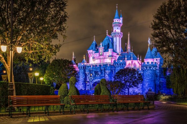 In the evening, the backlight at the castle turned on