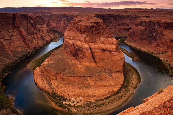 A beautiful canyon in America surrounded by water