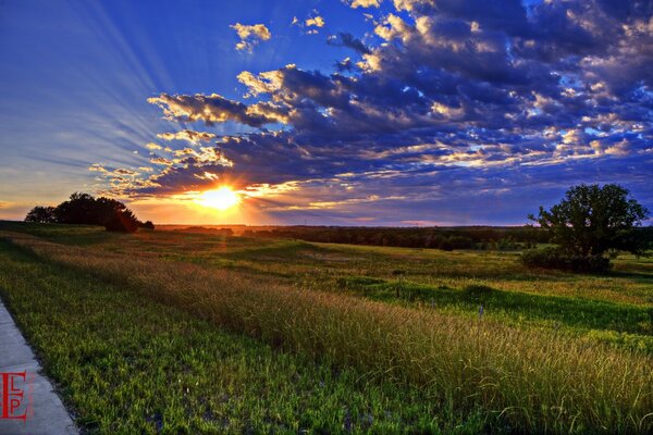 Paesaggio America sole, cielo e tramonto