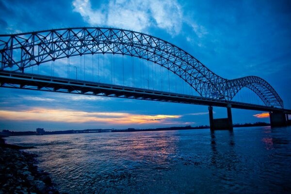 Photo of the bridge over the river