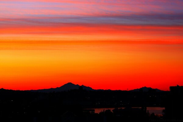 Breathtaking sunrise colors over mt baker