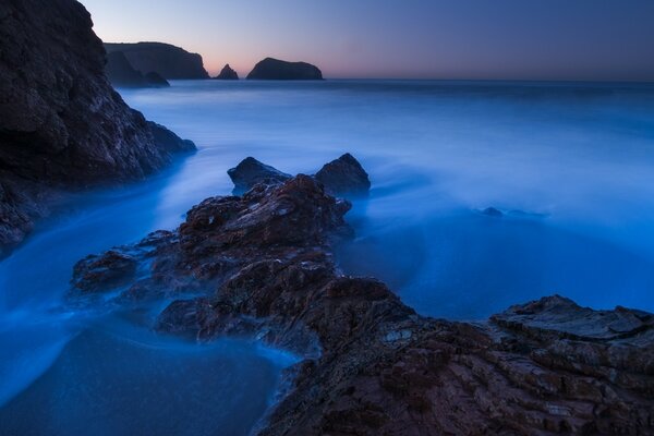 Eaux dangereuses des mers et des océans