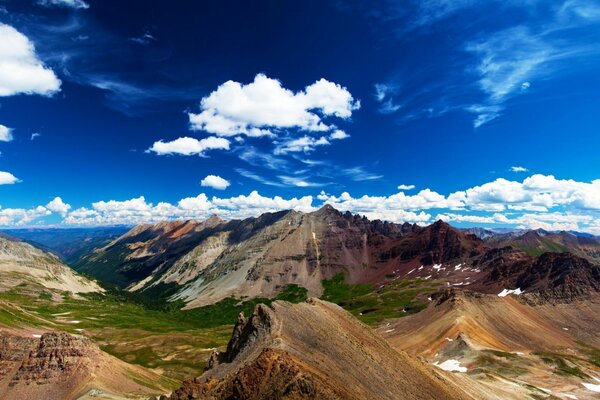 Majestic mountains on a summer day