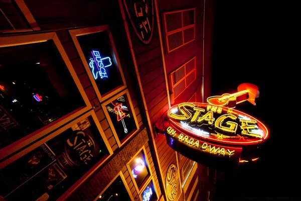 Insegna al neon del casinò americano