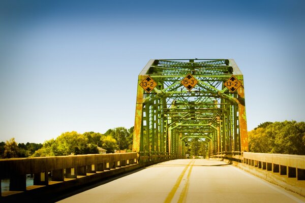 Majestic bridge under the open sky