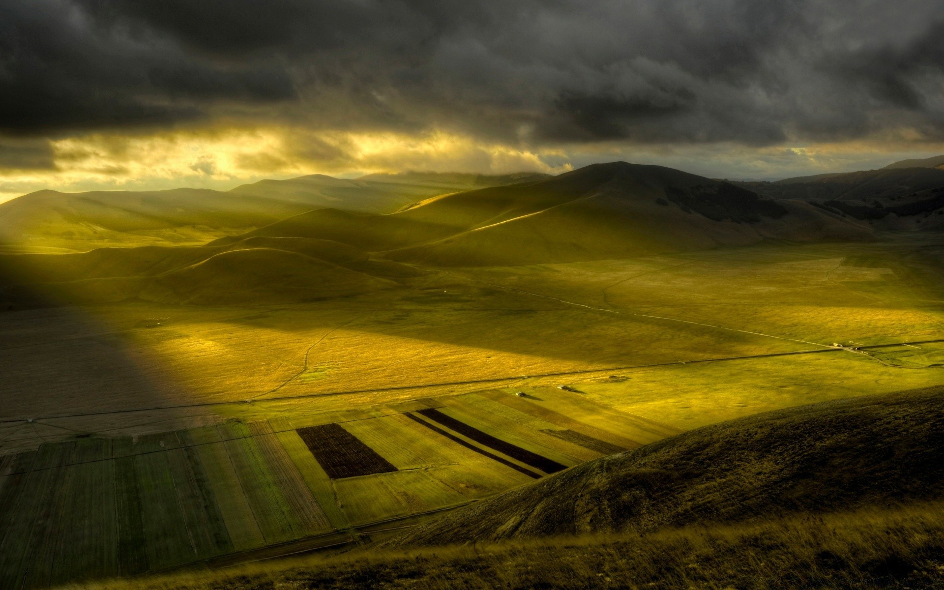 paisagens paisagem pôr do sol céu noite amanhecer natureza viagens terras cultivadas nuvem crepúsculo tempestade ao ar livre luz estrada montanhas dramático