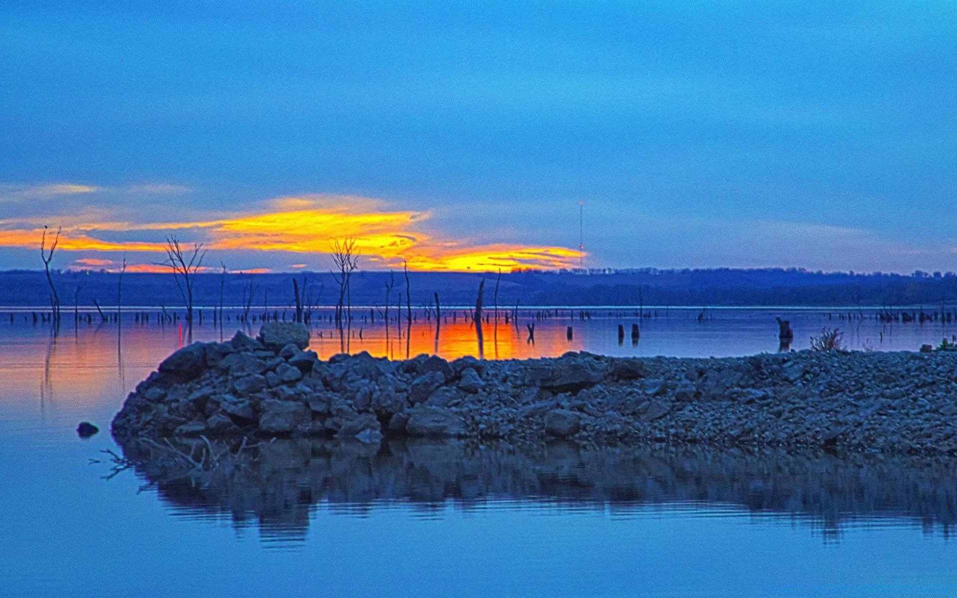 america water reflection sunset dawn sea landscape sky lake evening seashore travel dusk ocean