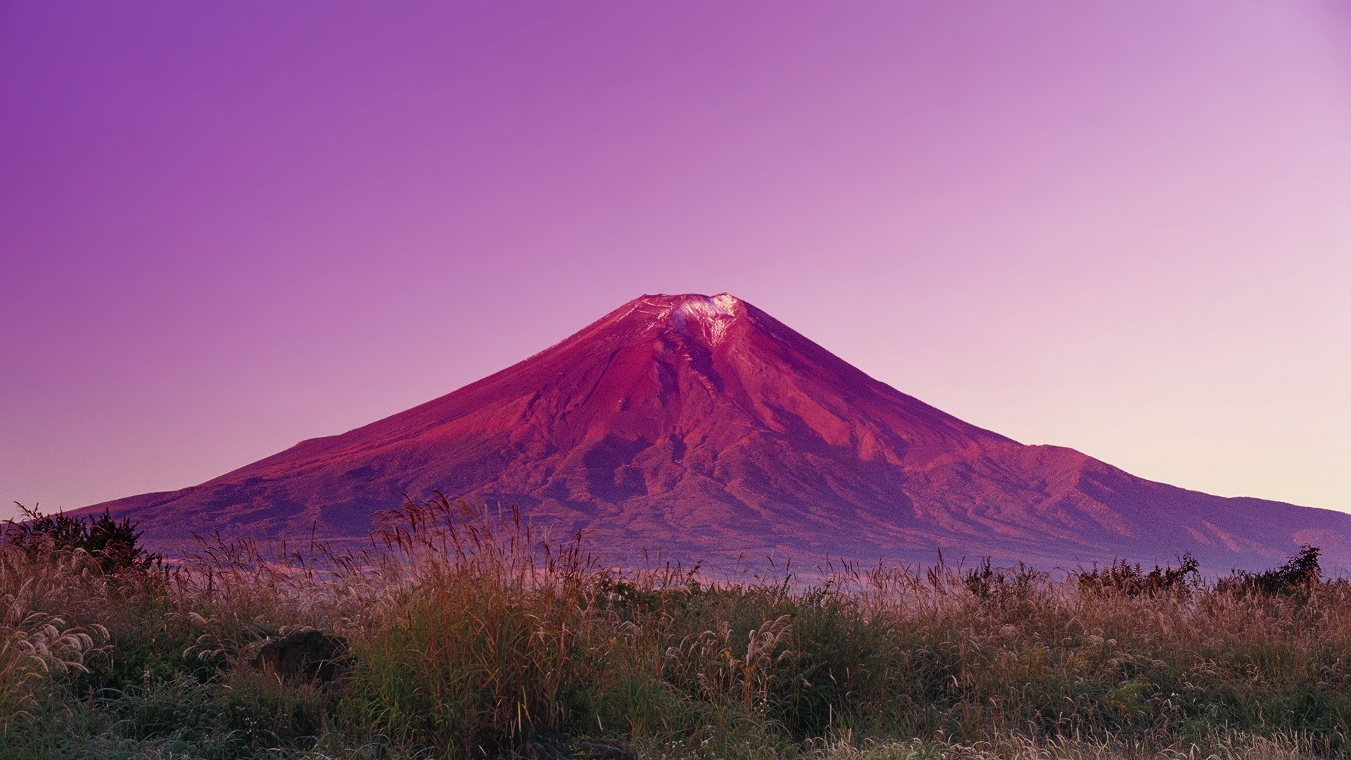 Наивысший вулкан северной америки. Вулкан Фудзияма. Гора Фудзи. Вулкан Фуджи. Вулкан Фудзияма Камчатка.