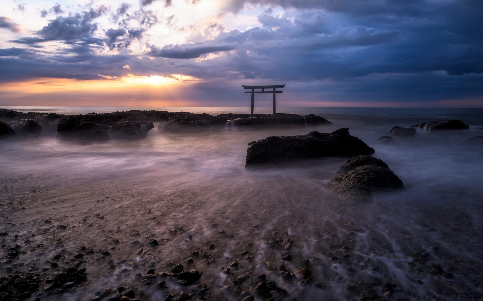 asia spiaggia tramonto acqua oceano tempesta mare mare paesaggio alba paesaggio crepuscolo sera cielo surf drammatico marea sabbia sole roccia