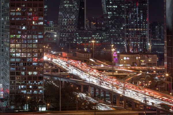 La vida nocturna del transporte continúa