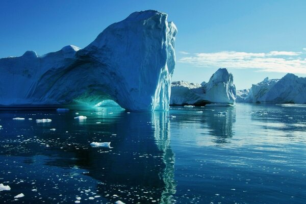 Melting icebergs in Antarctica during the day