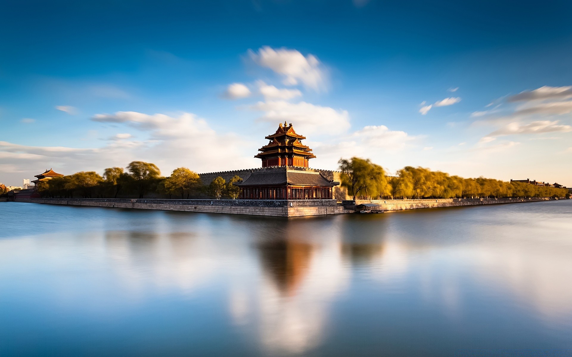 亚洲 水 倒影 湖 日出 日落 河 天空 旅行 户外 树 自然 黄昏 傍晚 夏天 景观 太阳 建筑