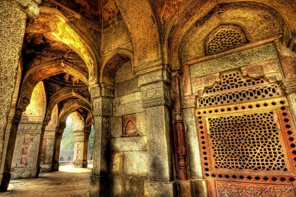 An arch inside an ancient Buddhist temple