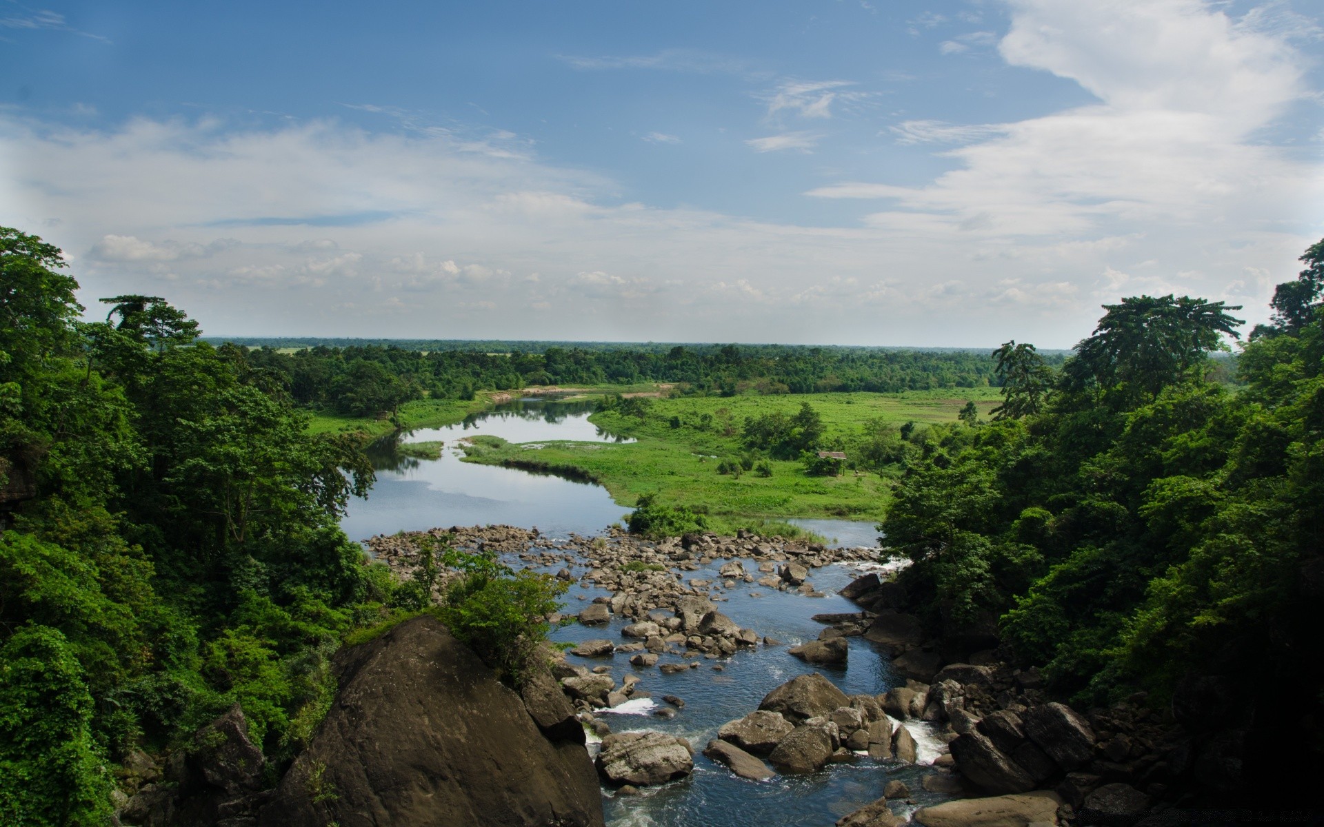 asia agua río paisaje viajes naturaleza árbol al aire libre madera cielo lago verano montañas roca luz del día escénico