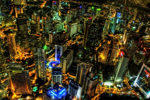 Lumières de nuit de la ville asiatique