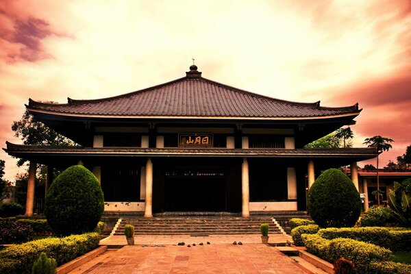 Schönes Haus im chinesischen Stil