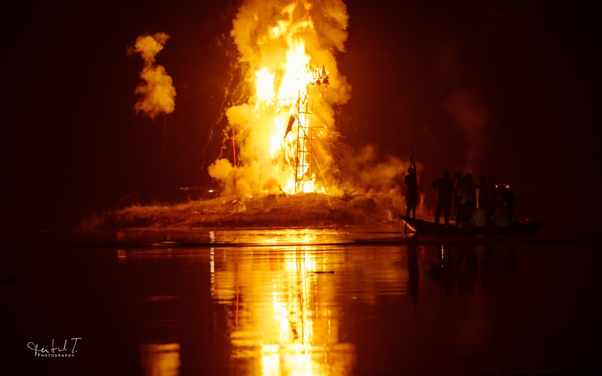 asie fumée flamme catastrophe eau à l extérieur