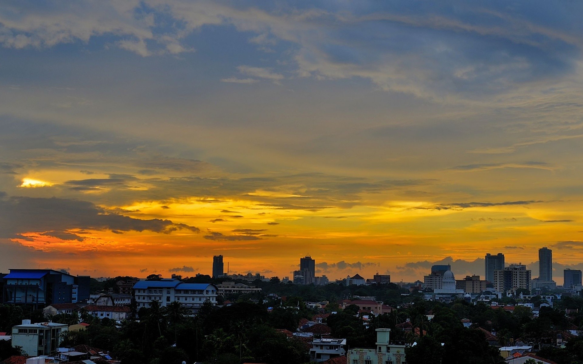 asia tramonto città skyline sera cielo viaggi città alba architettura crepuscolo all aperto luce paesaggio