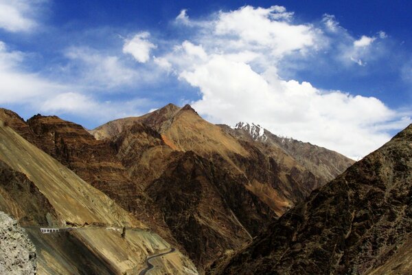 Traveling through the mountains of Asia. Landscapes of the sky