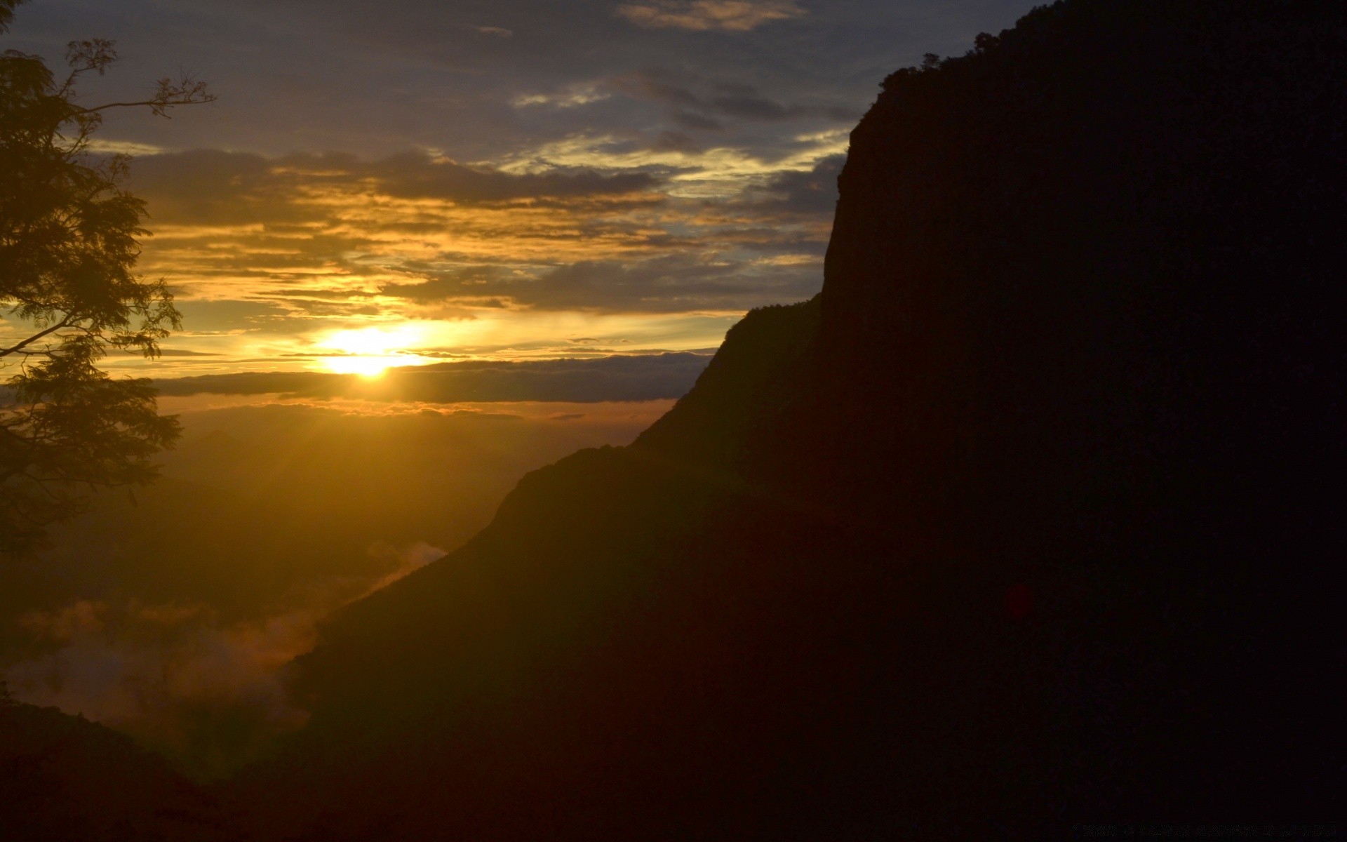 asien sonnenuntergang dämmerung landschaft sonne abend himmel dämmerung berge natur nebel licht im freien reisen wasser hintergrundbeleuchtung