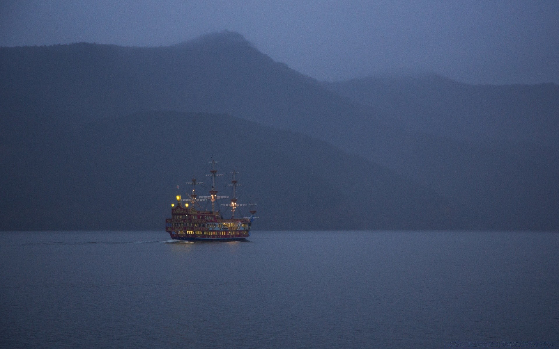 asia agua mar océano barco mar puesta del sol viajes sistema de transporte barco paisaje amanecer coche lago niebla barco cielo playa montañas puerto