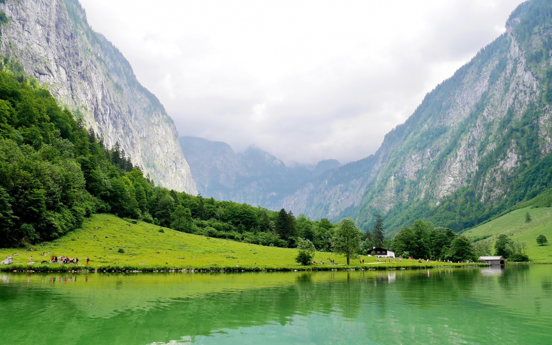 europa wasser natur berge reisen landschaft see fluss im freien holz sommer tal himmel landschaftlich baum gras hügel tourismus reflexion idylle