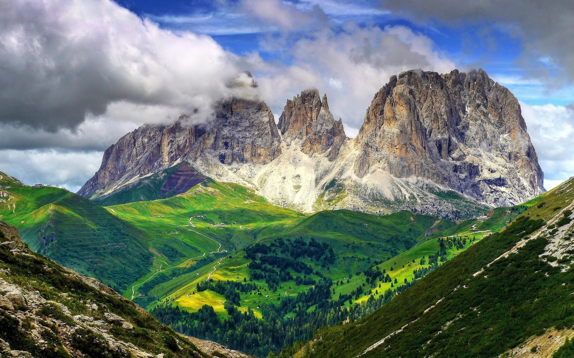 europa montagna natura paesaggio viaggi cielo all aperto roccia picco di montagna scenico valle estate alta trekking spettacolo neve paesaggio nube