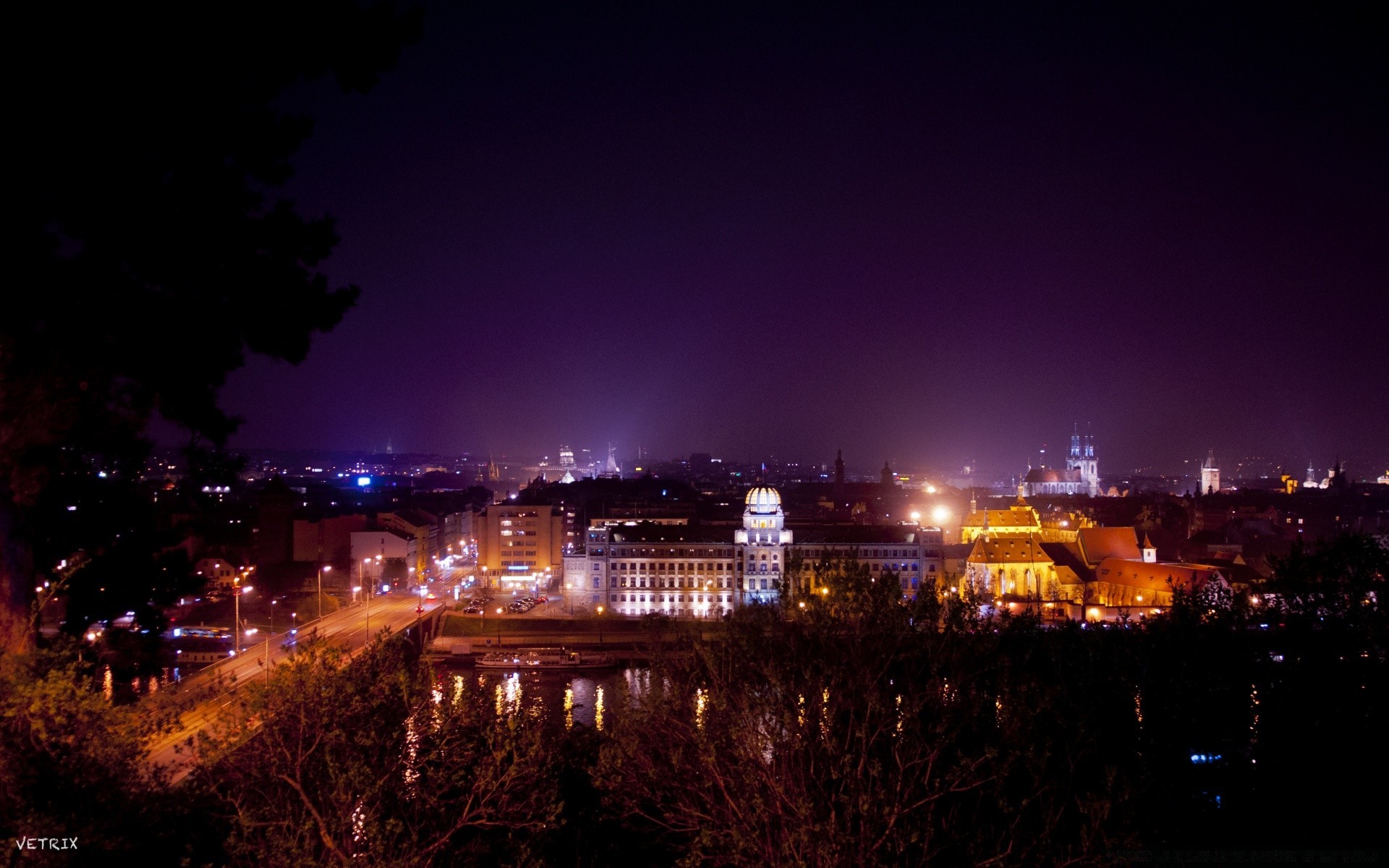 europa città sera crepuscolo luce architettura tramonto città acqua viaggi illuminato casa fiume scuro cielo ponte skyline riflessione alba luna