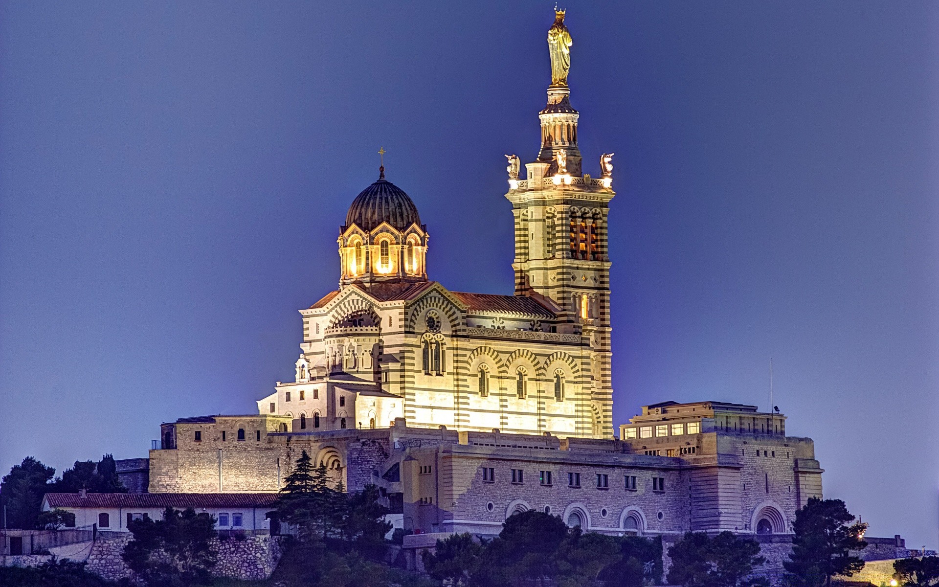 europa architektur reisen haus himmel stadt im freien religion alte alte tourismus turm schloss traditionelle kuppel sehenswürdigkeit