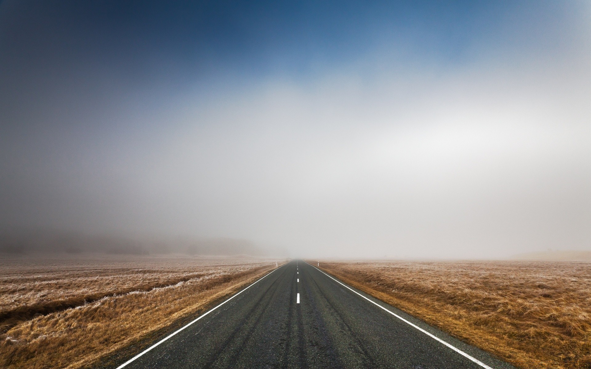 paisaje carretera paisaje cielo desierto puesta del sol viajes carretera al aire libre asfalto punto de fuga amanecer distancia vacío infinito naturaleza remoto estéril recta luz del día